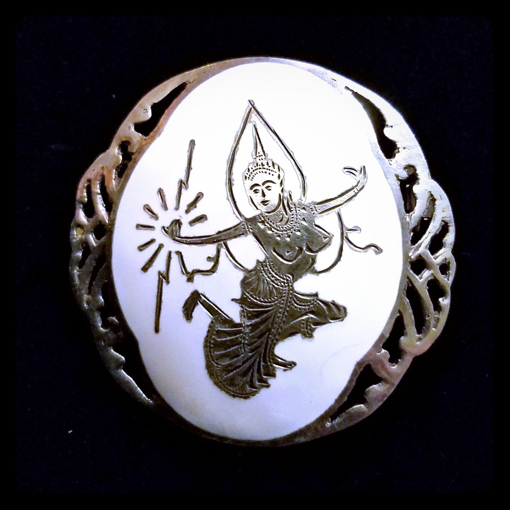 Vintage .925 Brooch
